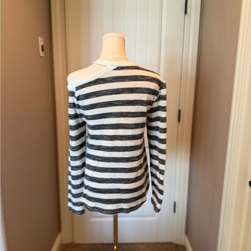 Jack by BB Dakota Monochrome Knit Sweater - Picture 3 of 4